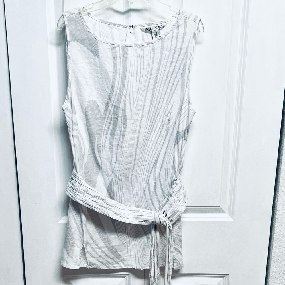 Nikki Valenti Lightweight White Silver Print Sleeveless Belted Camisole Size S
